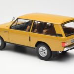 Land Rover Range Rover Classic Kollane Almost Real 1:18 - image 7 of 8