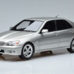Lexus IS200 XE10 Hõbedane Otto 1:18 OT991 Vaik