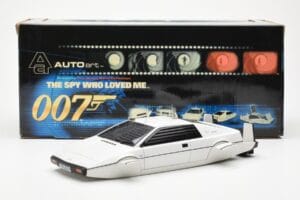 Lotus Esprit Type 79 James Bond The Spy Who Loved Me Submarine Valge AUTOart 1:18 75306 Metall - pilt 2/8