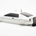 Lotus Esprit Type 79 James Bond The Spy Who Loved Me Submarine Valge AUTOart 1:18 - image 4 of 8