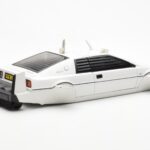 Lotus Esprit Type 79 James Bond The Spy Who Loved Me Submarine Valge AUTOart 1:18 - image 5 of 8
