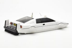 Lotus Esprit Type 79 James Bond The Spy Who Loved Me Submarine Valge AUTOart 1:18 75306 Metall - pilt 5/8