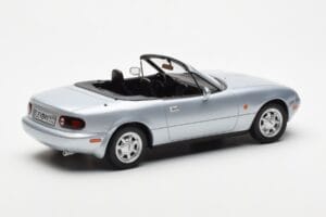Mazda MX-5 NA Hõbedane Norev 1:18 188023 Metall - pilt 2/7
