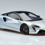 McLaren Artura Hõbedane GT Spirit 1:18 GT873 Vaik - image 4 of 6