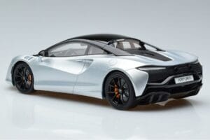 McLaren Artura Hõbedane GT Spirit 1:18 GT873 Vaik - pilt 5/6