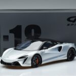 McLaren Artura Hõbedane GT Spirit 1:18 GT873 Vaik - image 6 of 6