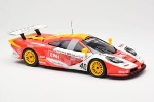 McLaren F1 GTR #40 J. O'Rourke / M. Sugden / P. Auberlein EMI 24 Hours of Le Mans 1996 UT Models 1:18 39820 Metall - pilt 4/6