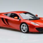 McLaren MP4-12C Stig Top Gear Figuuriga Minichamps 1:18 519101330 Metall - image 5 of 7