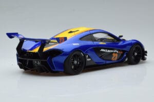 McLaren P1 GTR Sinine Kollaste Triipudega AUTOart 1:18 81542 Komposiit - pilt 3/7