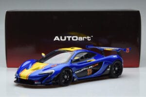 McLaren P1 GTR Sinine Kollaste Triipudega AUTOart 1:18 81542 Komposiit - pilt 7/7