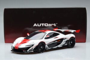 McLaren P1 GTR Läikiv Valge Punaste Triipudega AUTOart 1:18 81541 Komposiit - pilt 7/7