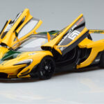 McLaren P1 GTR Kollane Roheliste Triipudega AUTOart 1:18 - image 2 of 7