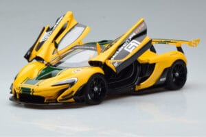 McLaren P1 GTR Kollane Roheliste Triipudega AUTOart 1:18 81544 Komposiit - pilt 2/7