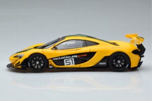 McLaren P1 GTR Kollane Roheliste Triipudega AUTOart 1:18 81544 Komposiit - pilt 4/7