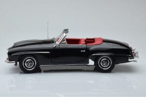 Mercedes 190 SL W121 Kabriolett Must Minichamps 1:18 100037030 Metall - pilt 4/8