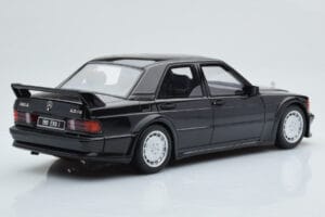 Mercedes 190E W201 2.5-16 Evo I Must Otto 1:18 OT151 Vaik - pilt 2/6