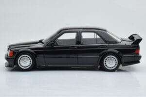 Mercedes 190E W201 2.5-16 Evo I Must Otto 1:18 OT151 Vaik - pilt 3/6