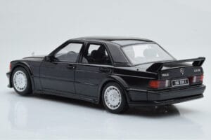 Mercedes 190E W201 2.5-16 Evo I Must Otto 1:18 OT151 Vaik - pilt 5/6