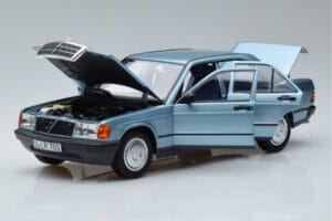 Mercedes 190E W201 Helesinine Norev 1:18 183828 Metall - pilt 2/7