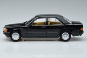 Mercedes 190 E W201 Piiratud Väljaanne Norev 1:18 183823 Metall - pilt 5/10