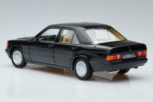 Mercedes 190 E W201 Piiratud Väljaanne Norev 1:18 183823 Metall - pilt 7/10