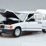 Mercedes 190 E W201 Valge Norev 1:18 183820 Metall - image 2 of 7