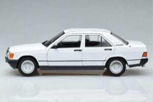 Mercedes 190 E W201 Valge Norev 1:18 183820 Metall - pilt 4/7