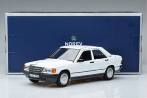 Mercedes 190 E W201 Valge Norev 1:18 183820 Metall - pilt 7/7