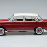 Mercedes 200 W110 Punane Norev 1:18 - image 5 of 7