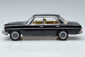 Mercedes 200 W115 Piiratud Väljaanne Norev 1:18 183775 Metall - pilt 5/8