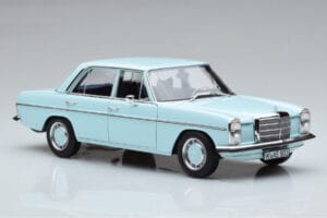 Mercedes 200 W115 Norev 1:18 183777 Metall - pilt 5/7