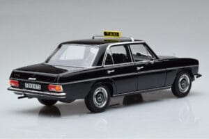 Mercedes 200 W115 Takso Norev 1:18 183776 Metall - pilt 3/7