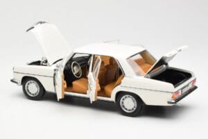Mercedes 200 W115 Valge Norev 1:18 183770 Metall - pilt 5/8