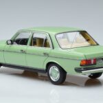 Mercedes 200 W123 Roheline Norev 1:18 183796 Metall - image 6 of 7