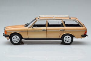 Mercedes 200T S123 AMG Package Beež Norev 1:18 183739 Metall - pilt 5/9