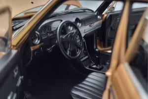 Mercedes 200T S123 AMG Package Beež Norev 1:18 183739 Metall - pilt 8/9