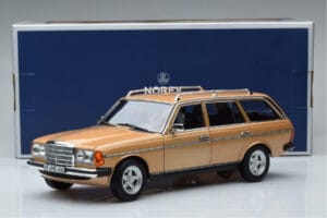 Mercedes 200T S123 AMG Package Beež Norev 1:18 183739 Metall - pilt 9/9