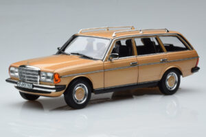 Mercedes 200T S123 Beež Norev 1:18