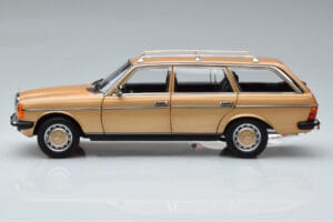 Mercedes 200T S123 Beež Norev 1:18 183738 Metall - pilt 5/9