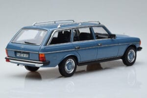 Mercedes 200T S123 Sinine Norev 1:18 183737 Metall - pilt 3/7
