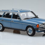 Mercedes 200T S123 Sinine Norev 1:18 - image 5 of 7