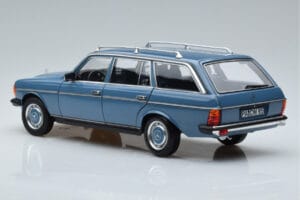 Mercedes 200T S123 Sinine Norev 1:18 183737 Metall - pilt 6/7