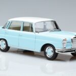 Mercedes 220 S W111 Sinine Norev 1:18 183920 Metall - image 5 of 7