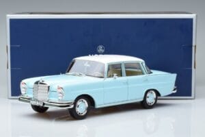 Mercedes 220 S W111 Sinine Norev 1:18 183920 Metall - pilt 7/7
