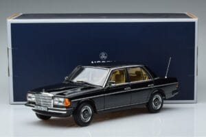 Mercedes 230E W123 Piiratud Väljaanne Norev 1:18 183711 Metall - pilt 8/8