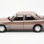 Mercedes 230E W124 Rosewood Metallic Edasimüüja Väljaanne Norev 1:18 - image 4 of 8