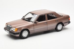 Mercedes 230E W124 Rosewood Metallic Edasimüüja Väljaanne Norev 1:18