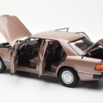 Mercedes 230E W124 Rosewood Metallic Edasimüüja Väljaanne Norev 1:18 - image 5 of 8