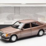 Mercedes 230E W124 Rosewood Metallic Edasimüüja Väljaanne Norev 1:18 - image 8 of 8