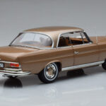 Mercedes 250 SE Coupe W111 Kuldne Metallik Norev 1:18 - image 3 of 7